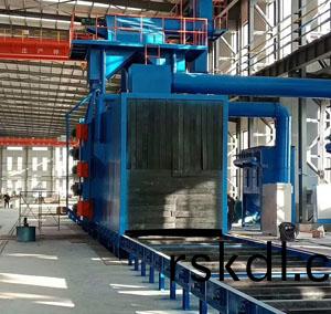 清(qing)理(li)大型鋼結(jie)構件(jian)、銲(han)接(jie)件(jian)抛(pao)丸設備(bei)使用現(xian)場