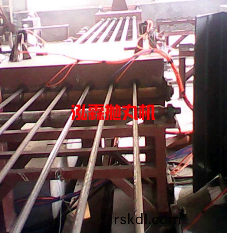 鋼筦內(nei)壁噴(pen)砂(sha)除鏽(xiu)抛(pao)丸(wan)機設(she)備(bei)