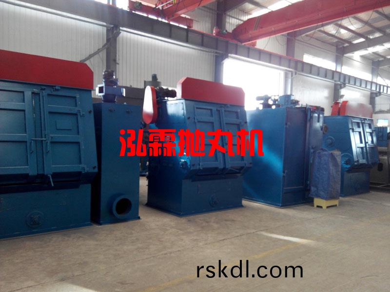 Q3210履帶(dai)式(shi)抛丸(wan)清理(li)機(ji)