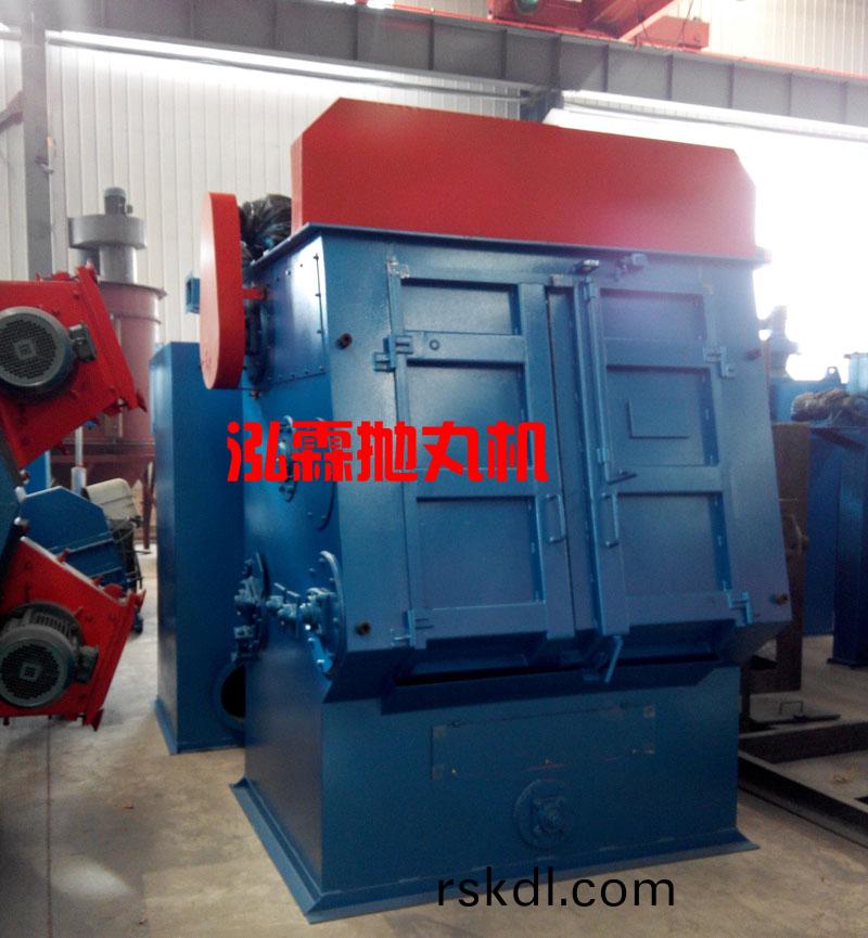 Q3210履帶(dai)式(shi)抛丸清理機(ji)