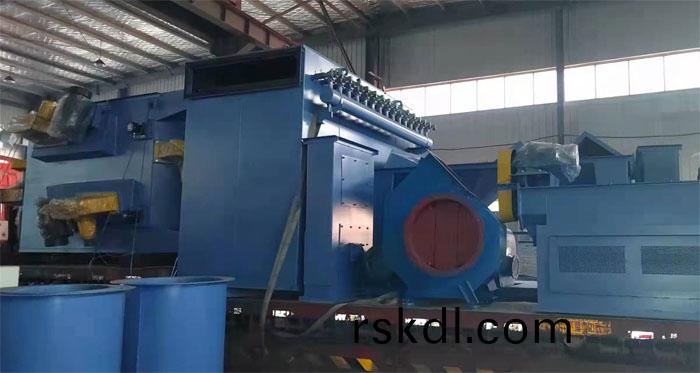 輥道通(tong)過式抛(pao)丸機(ji)髮徃新疆(jiang)烏(wu)魯(lu)木齊